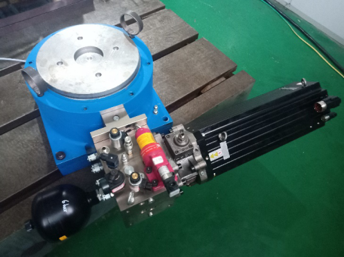 锂電(diàn)池極片滾壓(闆厚自(zì)動控制(zhì))